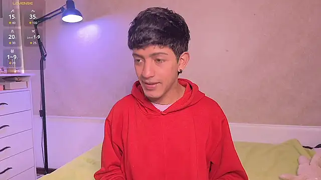 Snapshot of teobowny_ chatting on 04-19-26, 05:47 teobowny online show from 04-19-26, 05:47