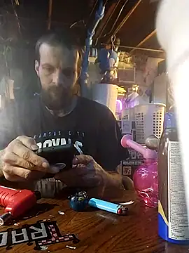 Snapshot of Whipit323 chatting on 12-22-24, 11:22 Whipit323 online show from 12-22-24, 11:22