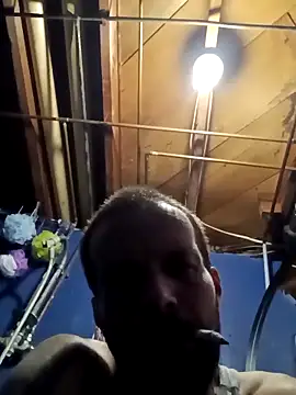 Whipit323 online show from 04-17-26, 09:39