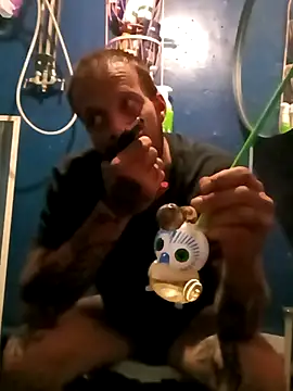 Snapshot of Whipit323 chatting on 04-23-26, 12:39 Whipit323 online show from 04-23-26, 12:39