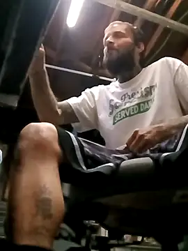 Snapshot of Whipit323 chatting on 01-08-26, 11:16 Whipit323 online show from 01-08-26, 11:16