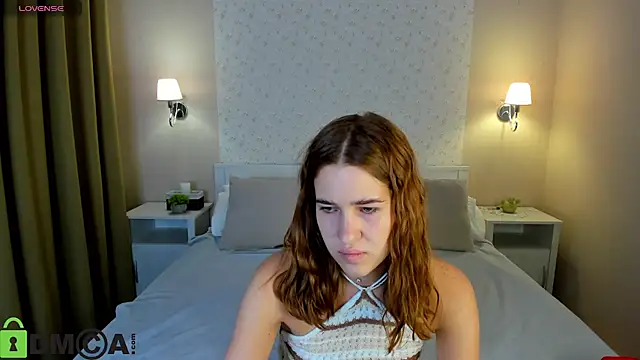 Jennifer Wadee online show from 04-15-26, 11:05