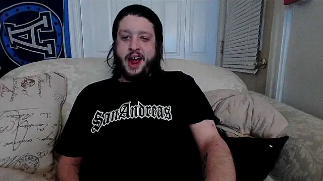Snapshot of Marksoyer chatting on 02-09-25, 04:46 Marksoyer online show from 02-09-25, 04:46