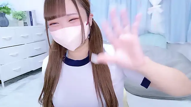 MAIKA pyon online show from 12-18-25, 05:17