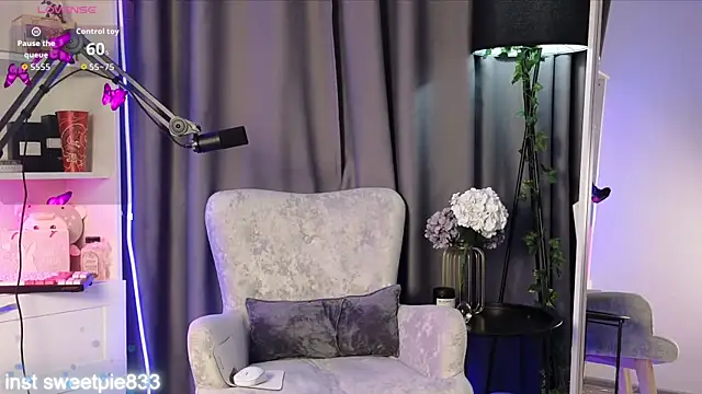 Snapshot of Anal_Girl_ chatting on 05-14-26, 06:16 Anal Girl online show from 05-14-26, 06:16