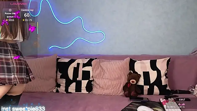 Snapshot of Anal_Girl_ chatting on 01-16-26, 04:44 Anal Girl online show from 01-16-26, 04:44