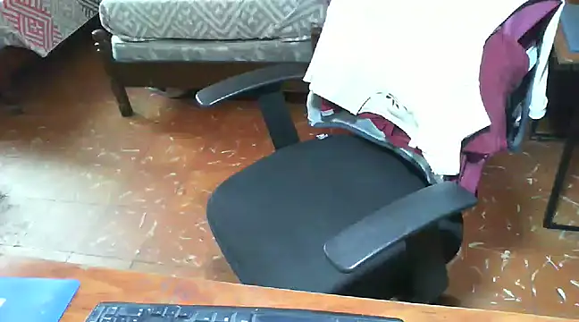 Snapshot of Roberto3102 chatting on 03-22-25, 06:36 Roberto3102 online show from 03-22-25, 06:36