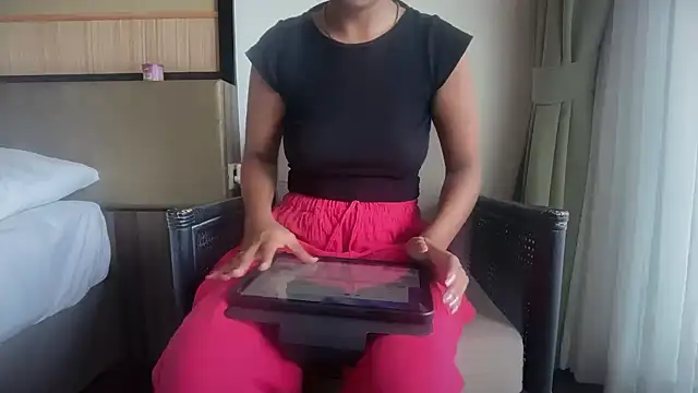 HornyBabe  online show from 05-18-26, 05:13
