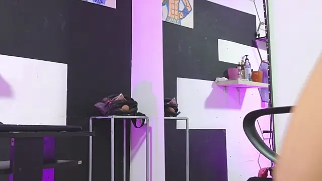 haileycat online show from 11-16-25, 01:32