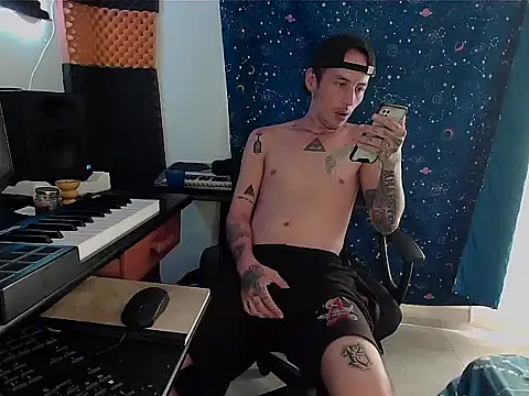 patrik tattoo  online show from 03-05-25, 08:00