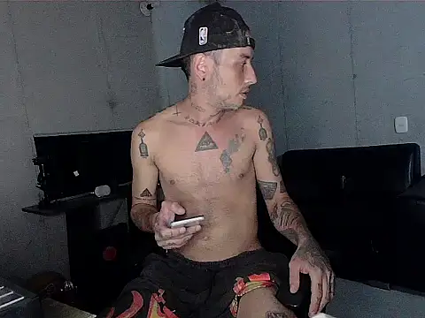 patrik tattoo  online show from 02-16-26, 05:06