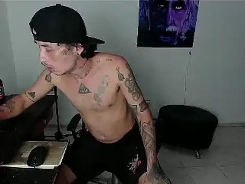 patrik tattoo  online show from 10-19-25, 06:49