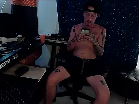 patrik tattoo  online show from 03-12-25, 07:58