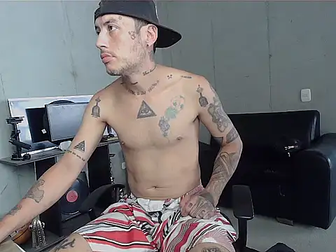 patrik tattoo  online show from 02-24-26, 04:30