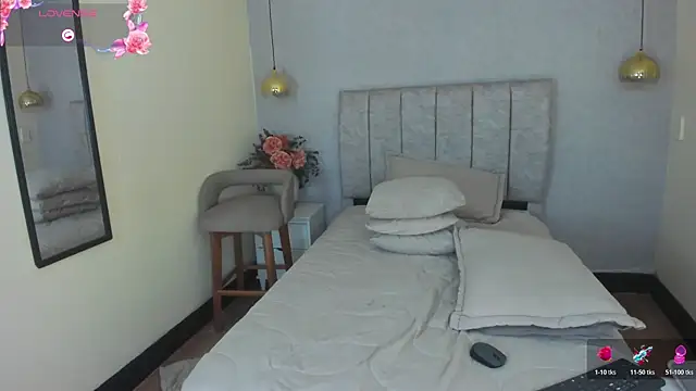 tutu milf online show from 07-12-26, 12:28
