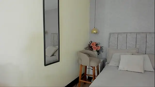 tutu milf online show from 06-29-26, 07:13