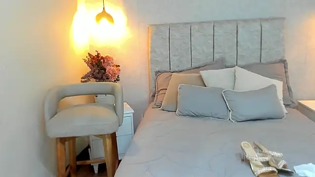 tutu milf online show from 02-10-26, 07:13