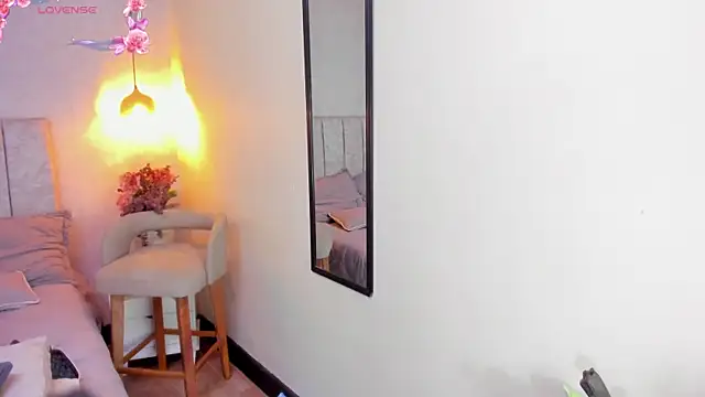 tutu milf online show from 02-15-26, 12:04