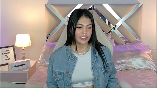 Mara Saenzz online show from 01-10-25, 07:35