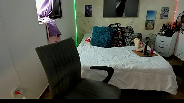 alinabozz1 online show from 02-14-26, 09:26