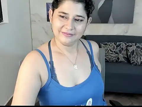 alinabozz1 online show from 06-08-26, 02:23
