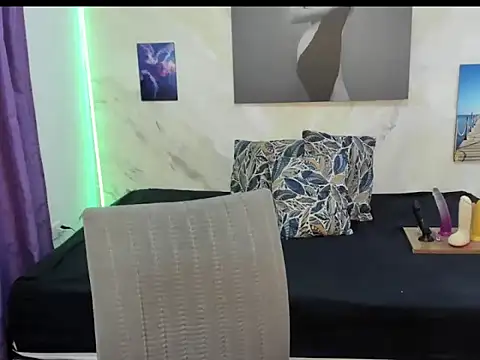 alinabozz1 online show from 07-17-26, 03:59