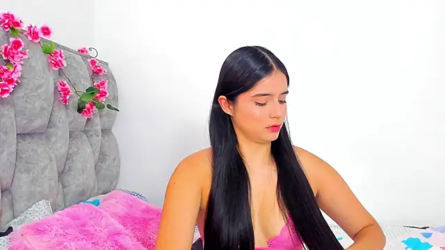 adhara  evanss online show from 02-12-25, 08:29