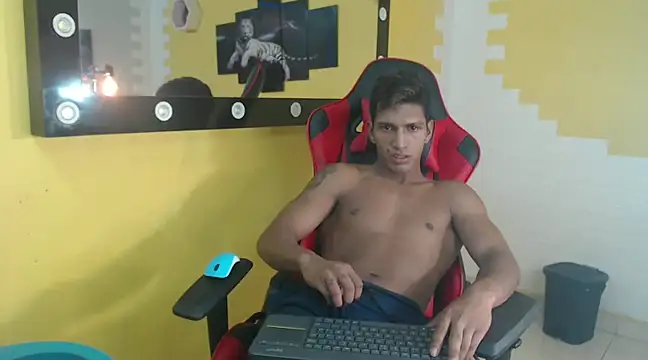 mau elixxx online show from 01-15-25, 07:48