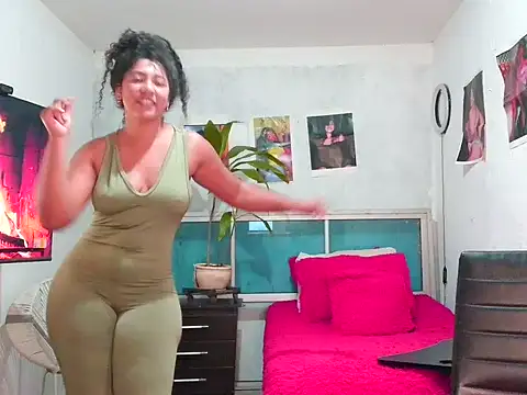 bellacrespalatina online show from 05-05-26, 04:54