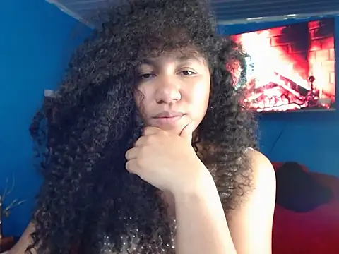 bellacrespalatina online show from 10-31-25, 01:30