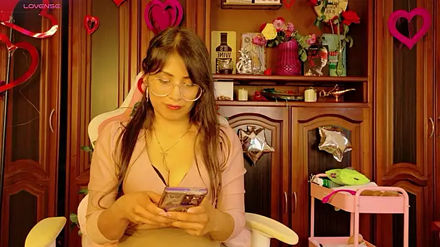 Snapshot of Jade_Zephyra chatting on 02-16-26, 08:18 Jade Zephyra online show from 02-16-26, 08:18