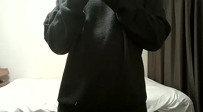 YU-KI00 online show from 03-08-25, 12:41