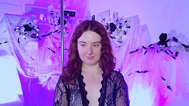 AnnTerry  online show from 10-22-25, 12:15