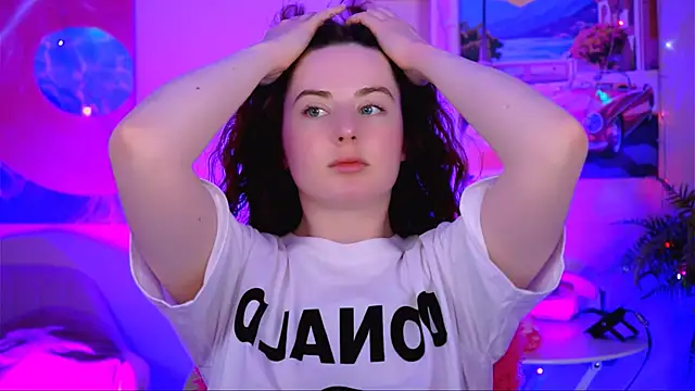 AnnTerry  online show from 10-27-25, 12:06