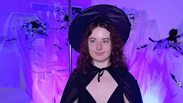 AnnTerry  online show from 10-18-25, 08:38