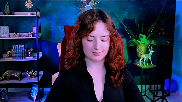 AnnTerry  online show from 11-30-25, 04:08