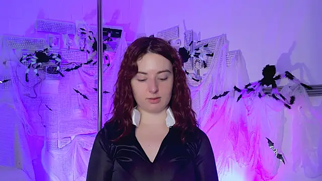 AnnTerry  online show from 10-21-25, 08:36