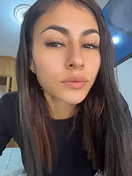 Snapshot of emilie_xx_ chatting on 05-22-26, 08:18 emilie xx online show from 05-22-26, 08:18
