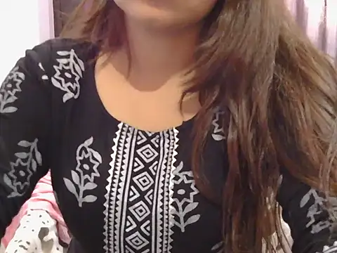 Snapshot of cutie-taara chatting on 03-12-25, 08:51 cutie-taara online show from 03-12-25, 08:51