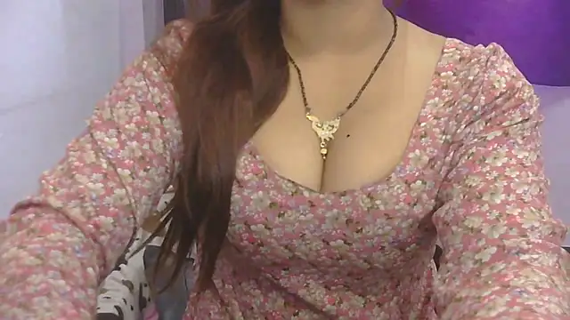 Snapshot of cutie-taara chatting on 09-23-25, 04:19 cutie-taara online show from 09-23-25, 04:19