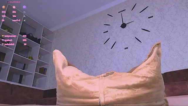 Snapshot of Jessa_mi chatting on 02-19-25, 07:26 Jessa mi online show from 02-19-25, 07:26