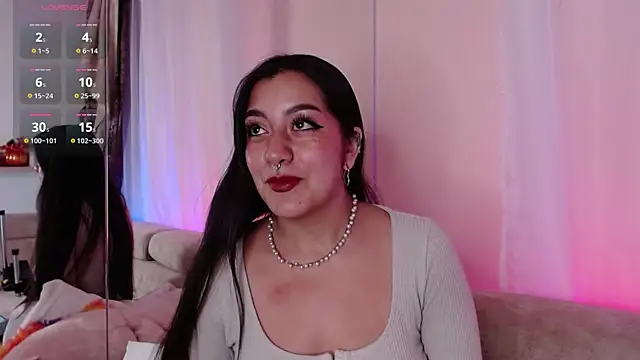 Snapshot of Paulis_gh chatting on 03-19-25, 04:02 Paulis gh online show from 03-19-25, 04:02