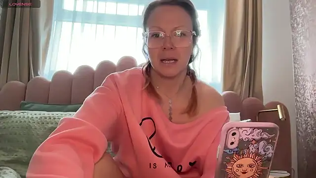 Snapshot of MelodyRoseUk chatting on 03-30-26, 09:00 MelodyRoseUk online show from 03-30-26, 09:00