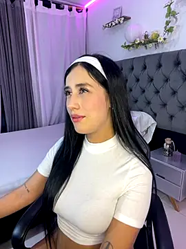 Amiirra  online show from 09-14-25, 01:06