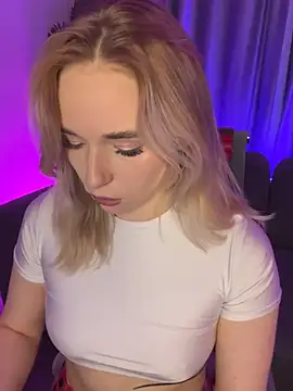 Snapshot of Eva_Millss chatting on 12-29-24, 01:06 Eva Millss online show from 12-29-24, 01:06