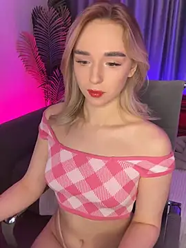 Snapshot of Eva_Millss chatting on 12-26-24, 01:21 Eva Millss online show from 12-26-24, 01:21