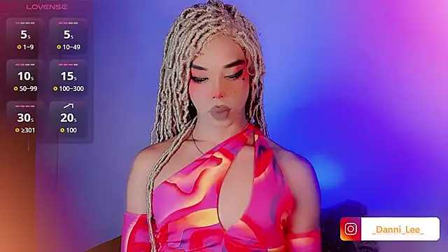 DanniLee  online show from 10-11-25, 07:37