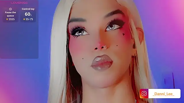 DanniLee  online show from 11-16-25, 05:50