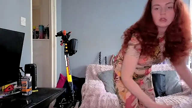 ENGLISHEMILY 69 online show from 10-09-25, 11:33