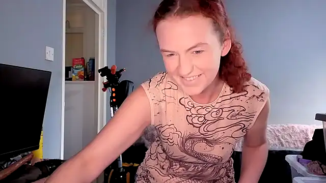 ENGLISHEMILY 69 online show from 09-15-25, 09:43